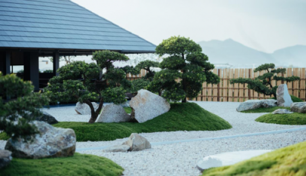阿那亚·见山本院  展开对书店空间的另一种想象与探索